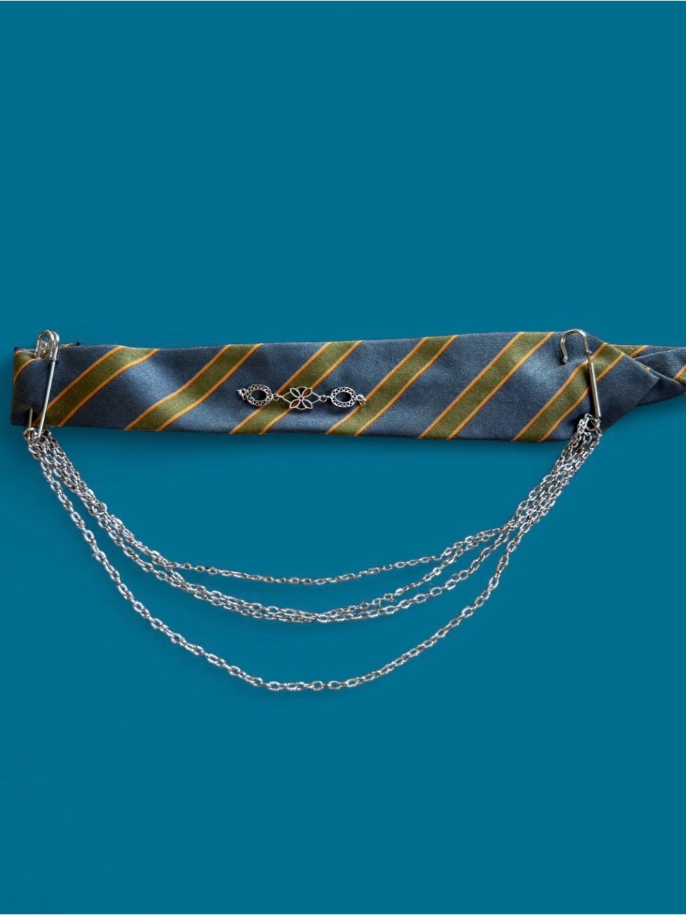Vintage Necktie Belt Embellished w/Chains & Pins Adjustable Edgy Festival - Picture 3 of 3